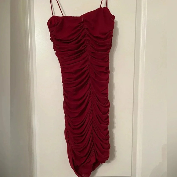 PRINCESS POLLY DARK RED SIZE 2 RUCHED DRESS - Picture 4 of 8